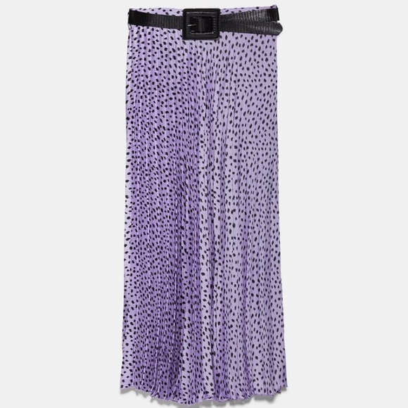 COPY - Belted pleated skirt - Picture 2 of 6